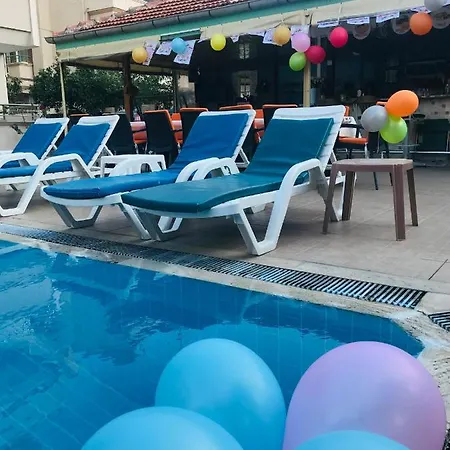 Kamali Apart 202 Aparthotel